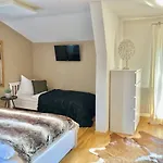 Stadtvilla Belle Kitz Im Zentrum Mit Sauna By Belle 別荘
