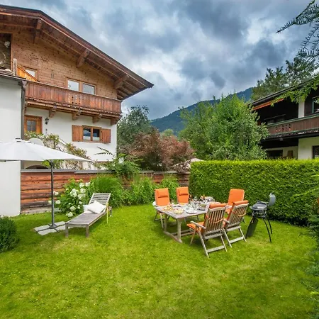 Stadtvilla Belle Kitz Im Zentrum Mit Sauna By Belle Будинок відпочинку Кіцбюель